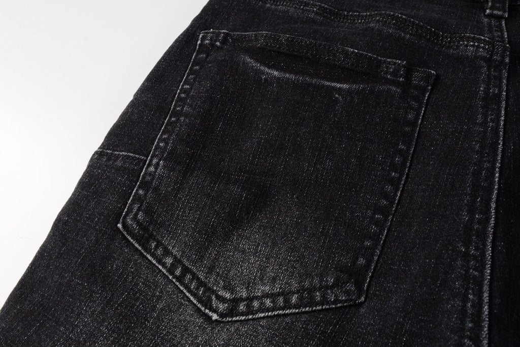 Men Streetwear Denim Shorts Black Wash with Colorful Feather Print and Raw Hem 5085