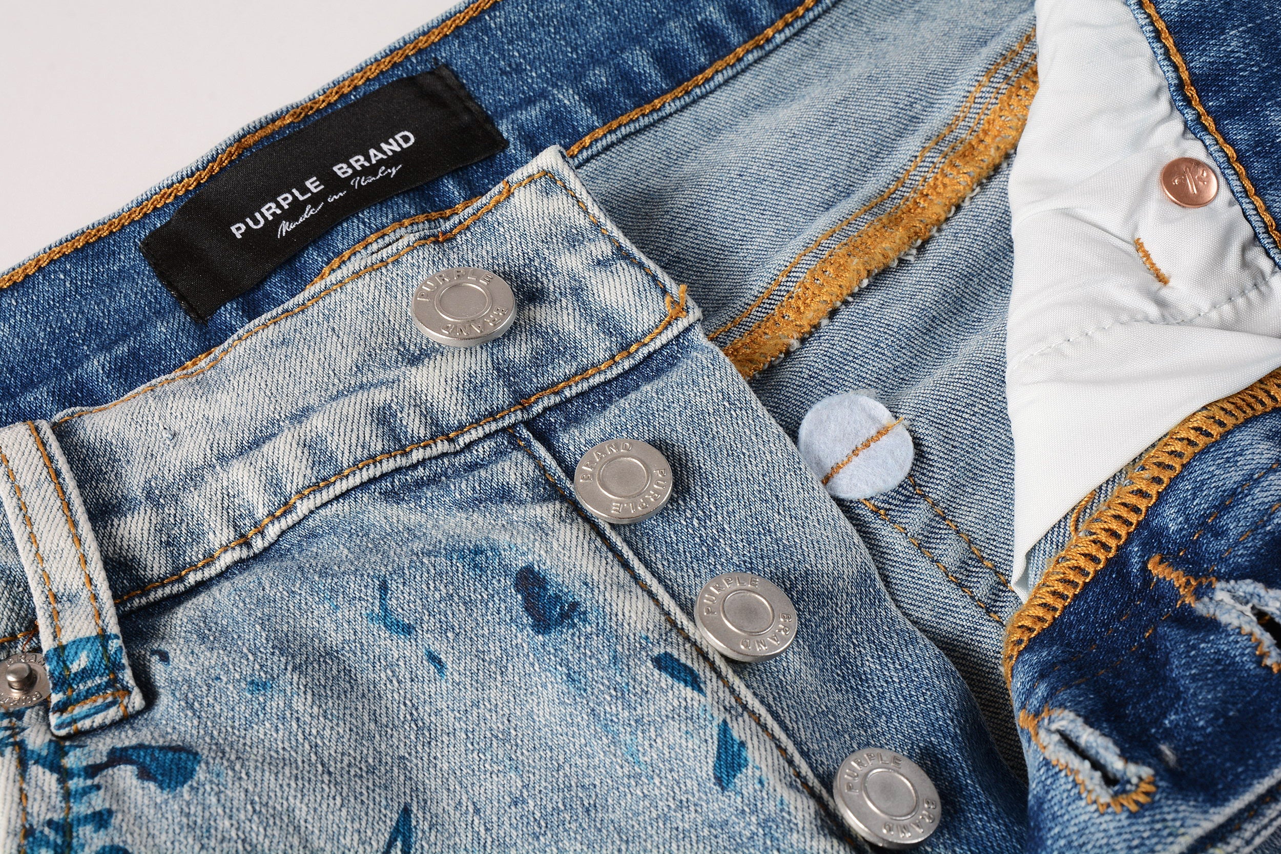 Men Streetwear Denim Shorts Light Blue Wash with Blue Graphic Print and Raw Hem 5063