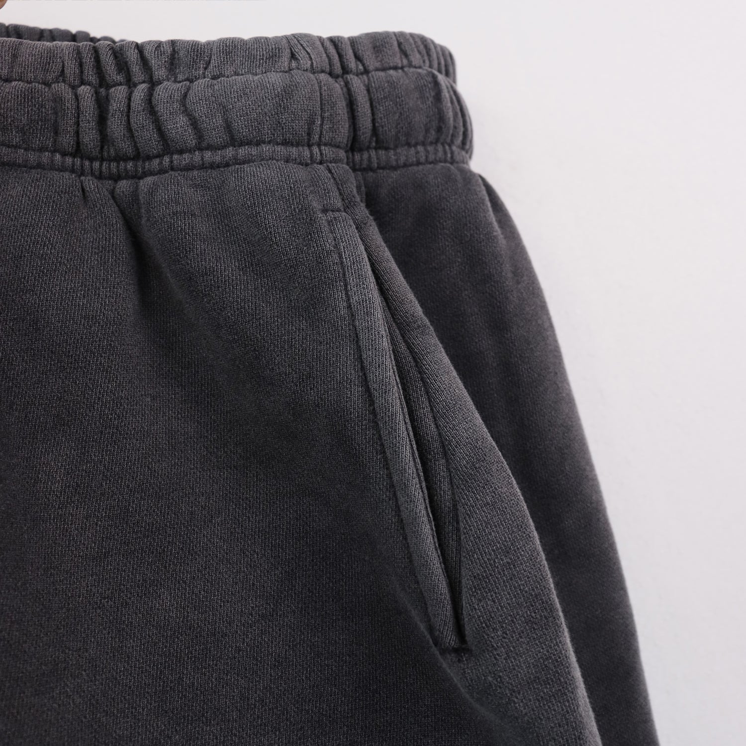 NEW Shorts 8780