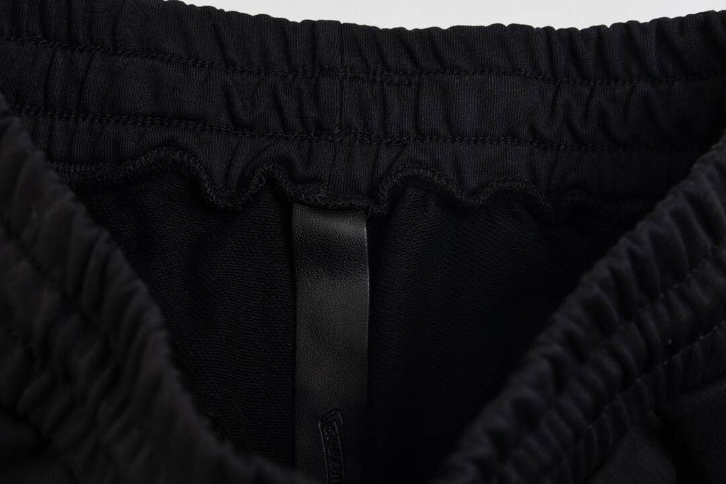 NEW Shorts 9057