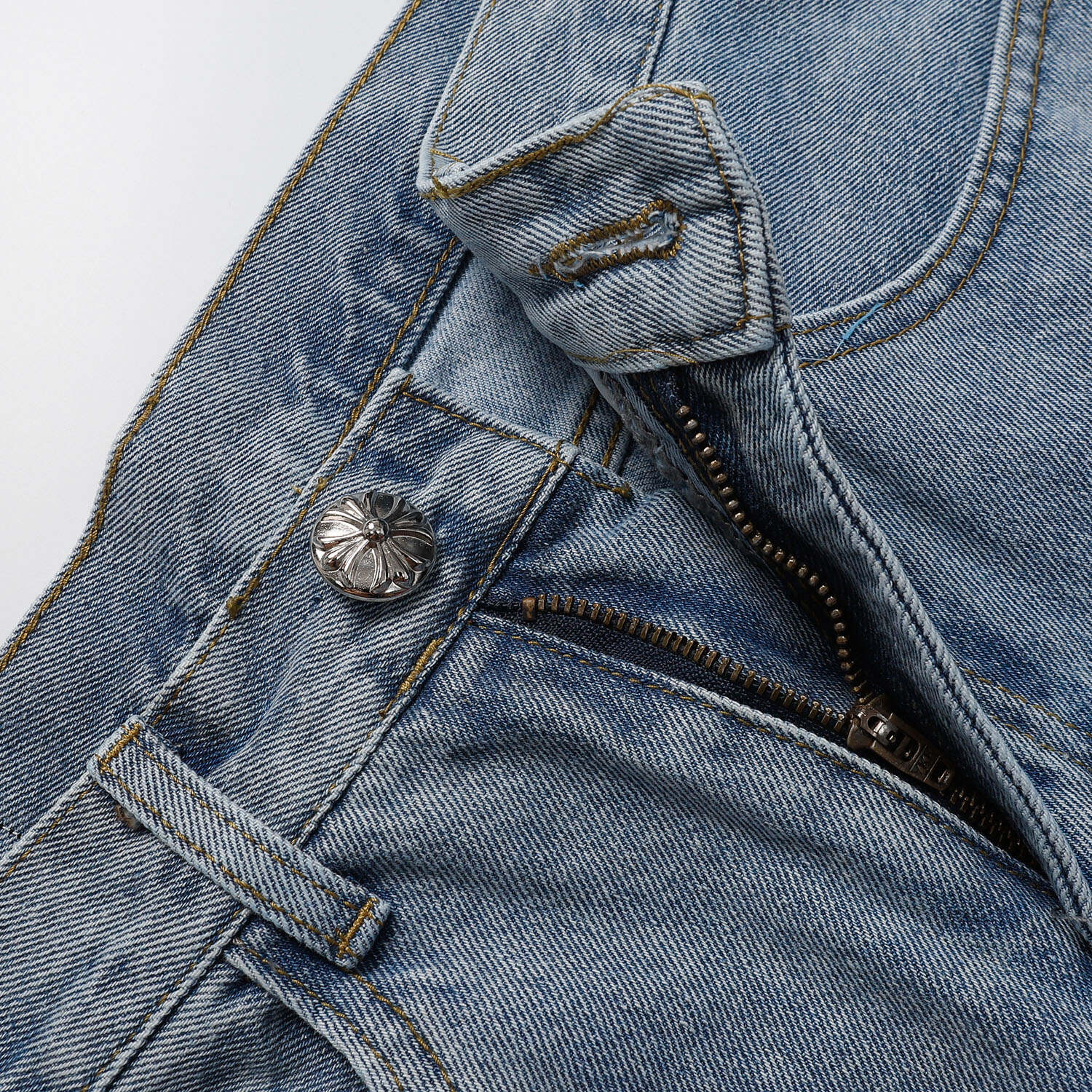 NEW Shorts 9919