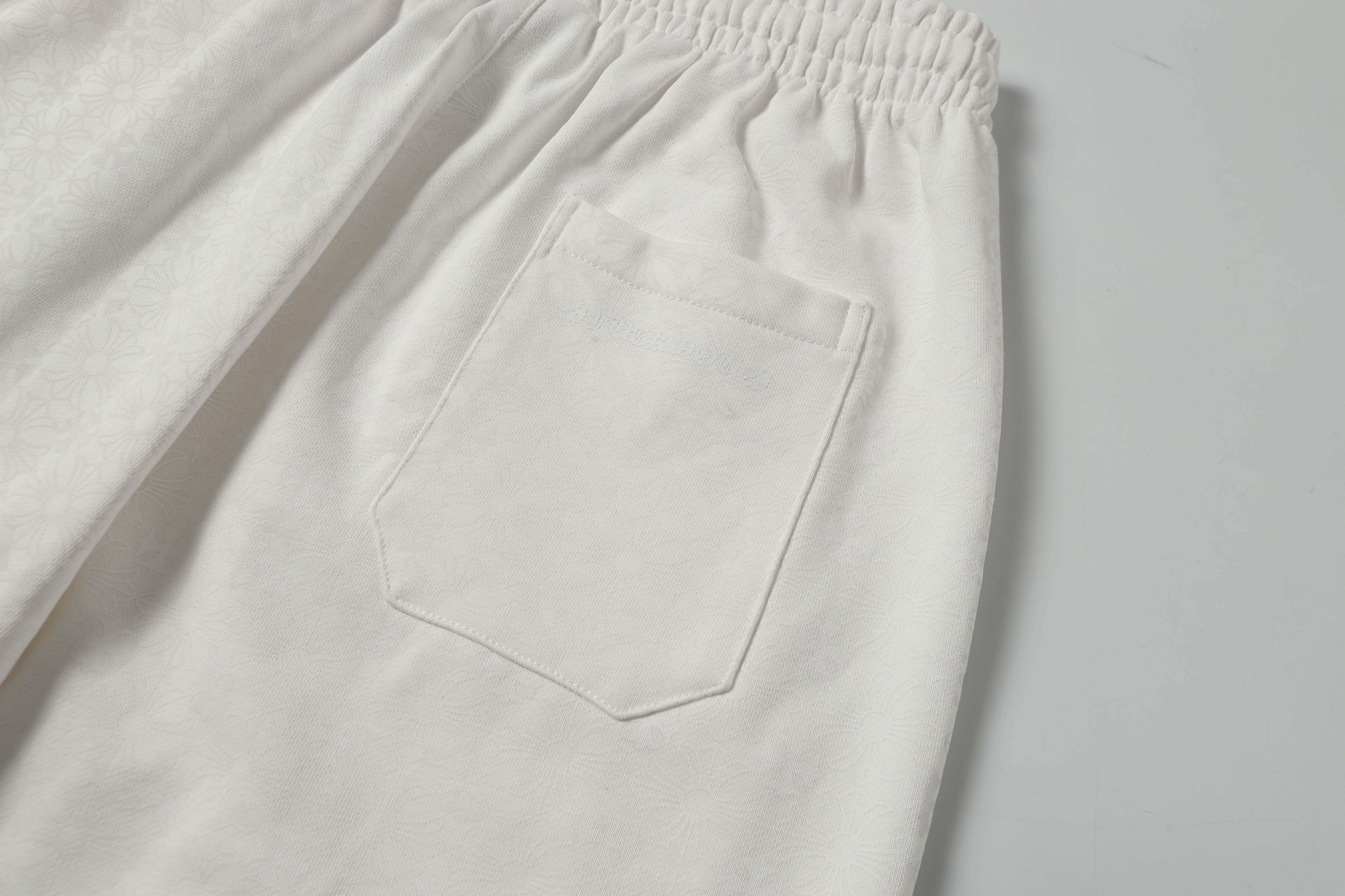 NEW Shorts 2282